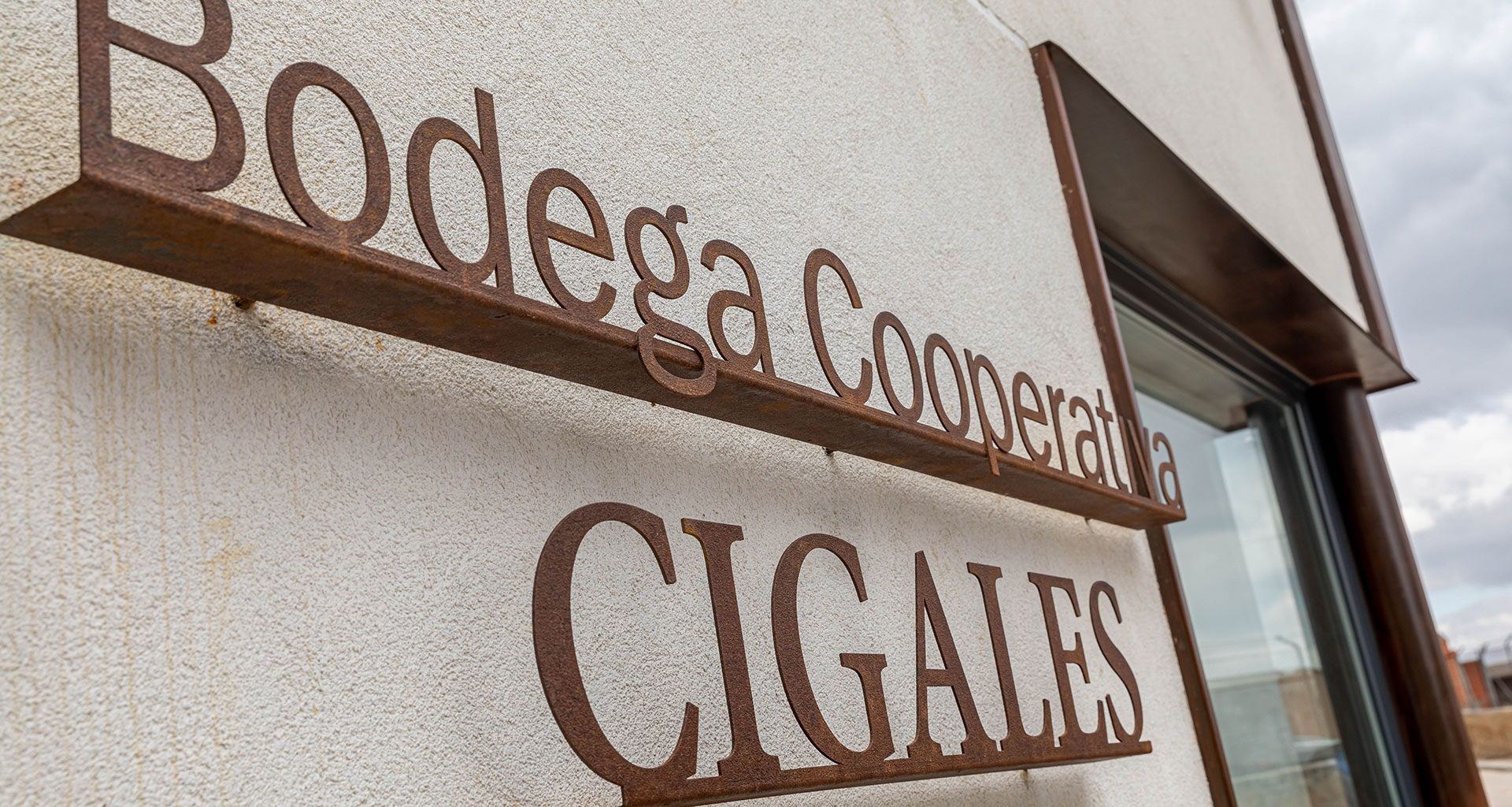 Rótulo exterior Bodega Cooperativa Cigales